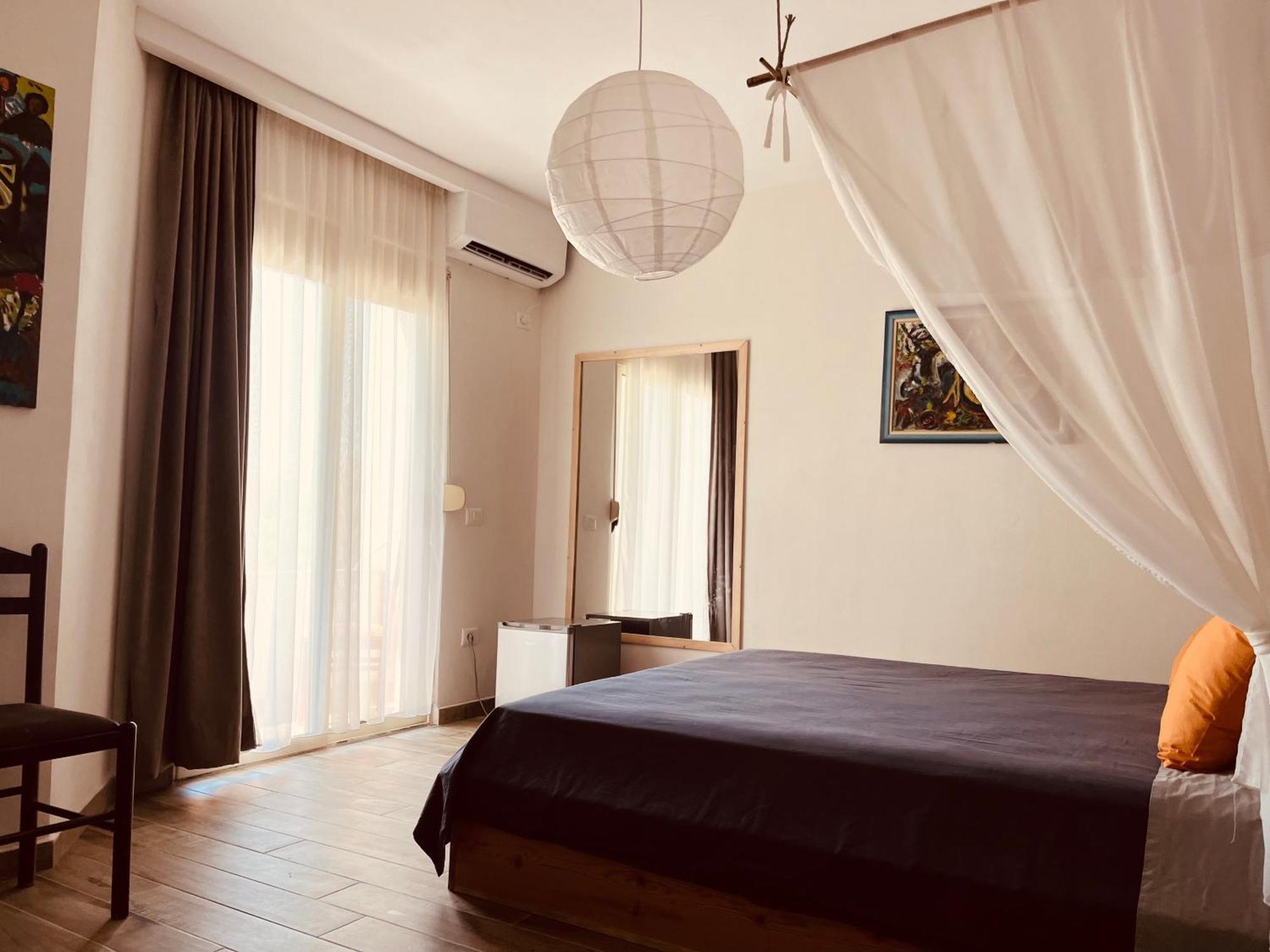 Family Tree - Quiet Area - Self Check In Aparthotel Golem  Εξωτερικό φωτογραφία