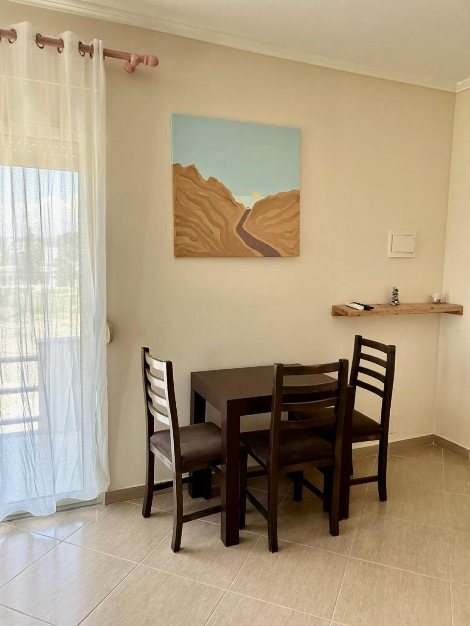 Family Tree - Quiet Area - Self Check In Aparthotel Golem  Εξωτερικό φωτογραφία
